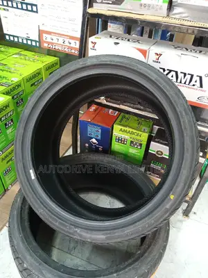 255/35r19 Mazzini Tyre