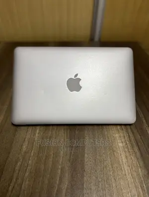 Laptop Apple MacBook Air 4GB Intel Core I5 SSD 128GB