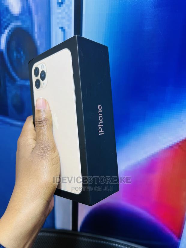 New Apple iPhone 11 Pro Max 256 GB Gold - thumbnail 2