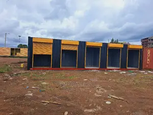 Ready 40ft Container With 5 Stalls