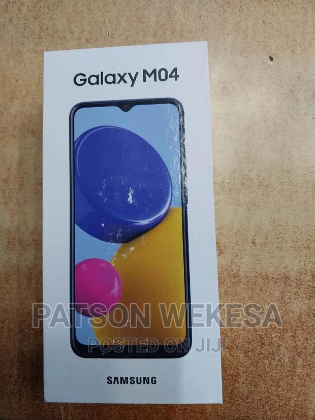 New Samsung Galaxy M04 128 GB Green - thumbnail 2