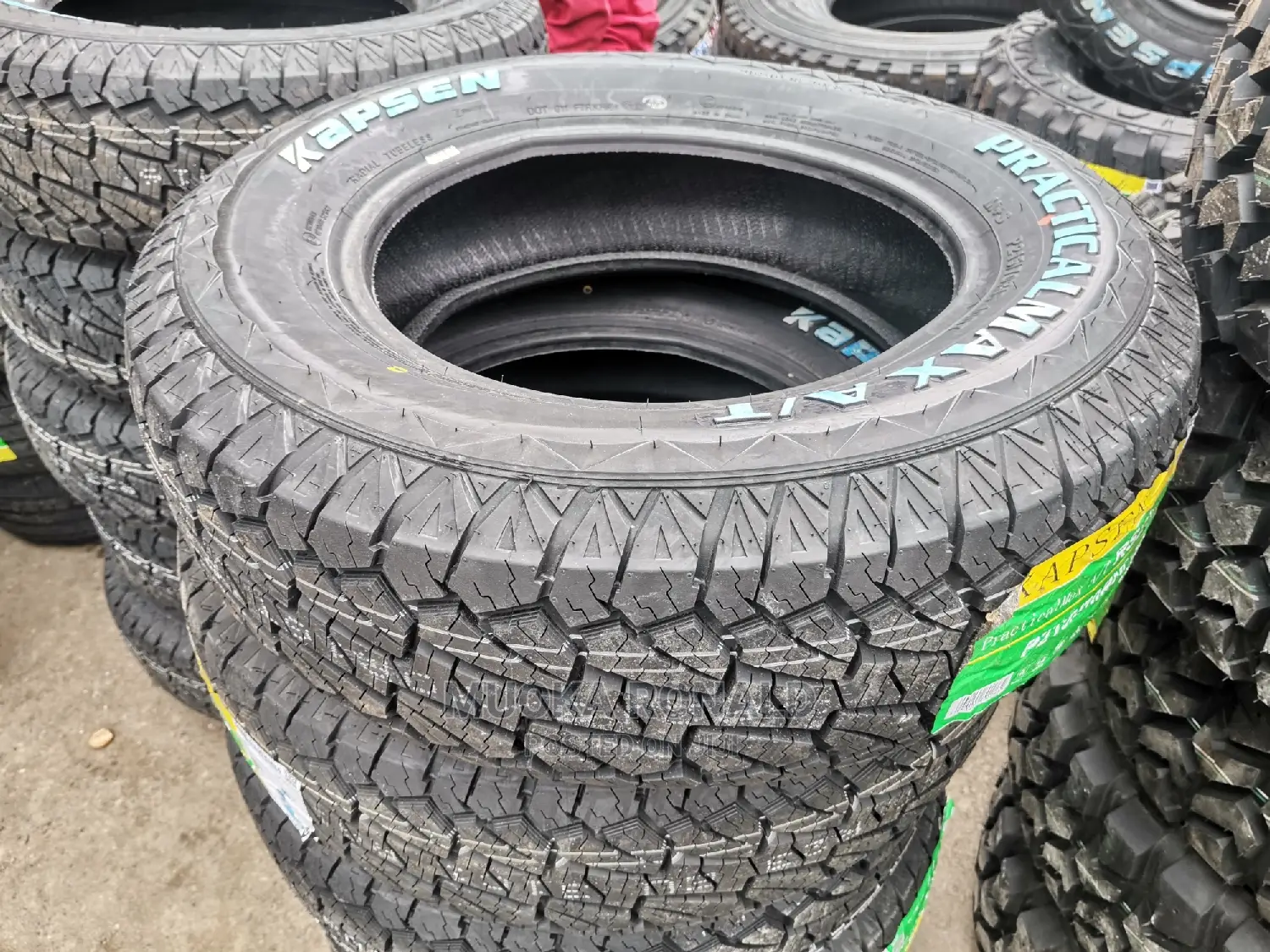 215/70r16 Kapsen Tyre (A/T