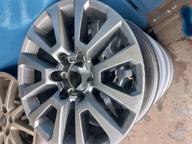 Toyota Prado Rim Size 18 - main view