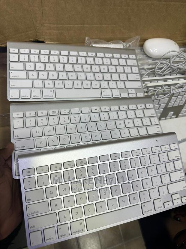 Apple Wired Used Clean Keyboard - thumbnail 2