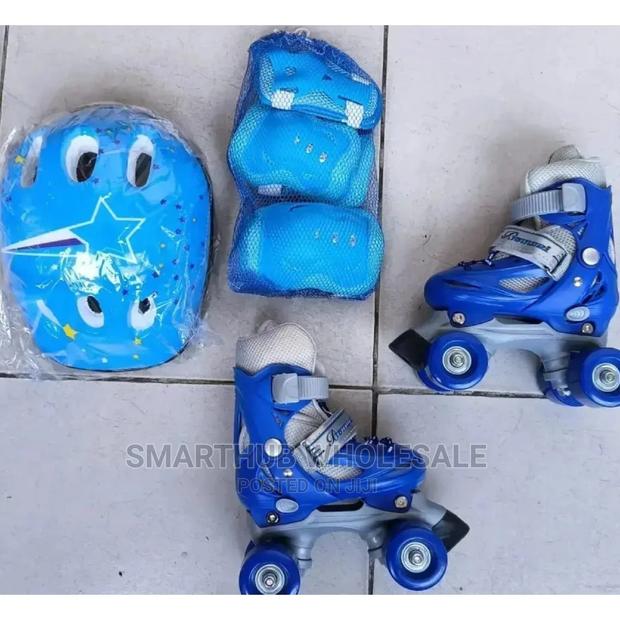 4 Wheel Skates Blue