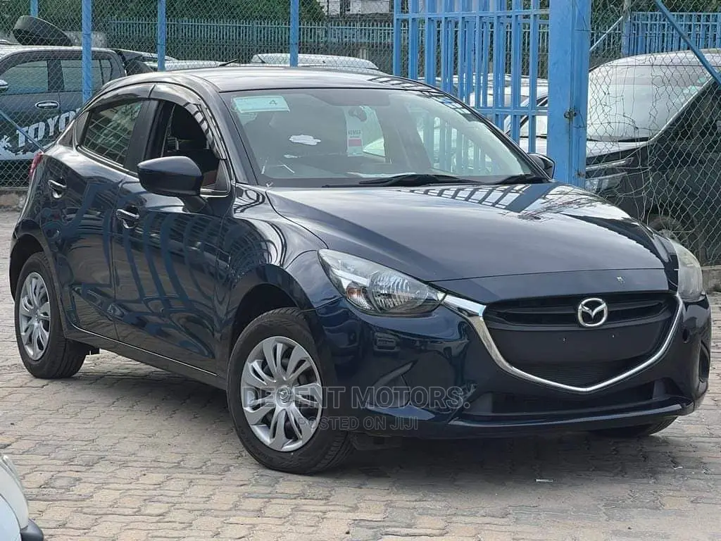 Mazda Demio 2017 Blue