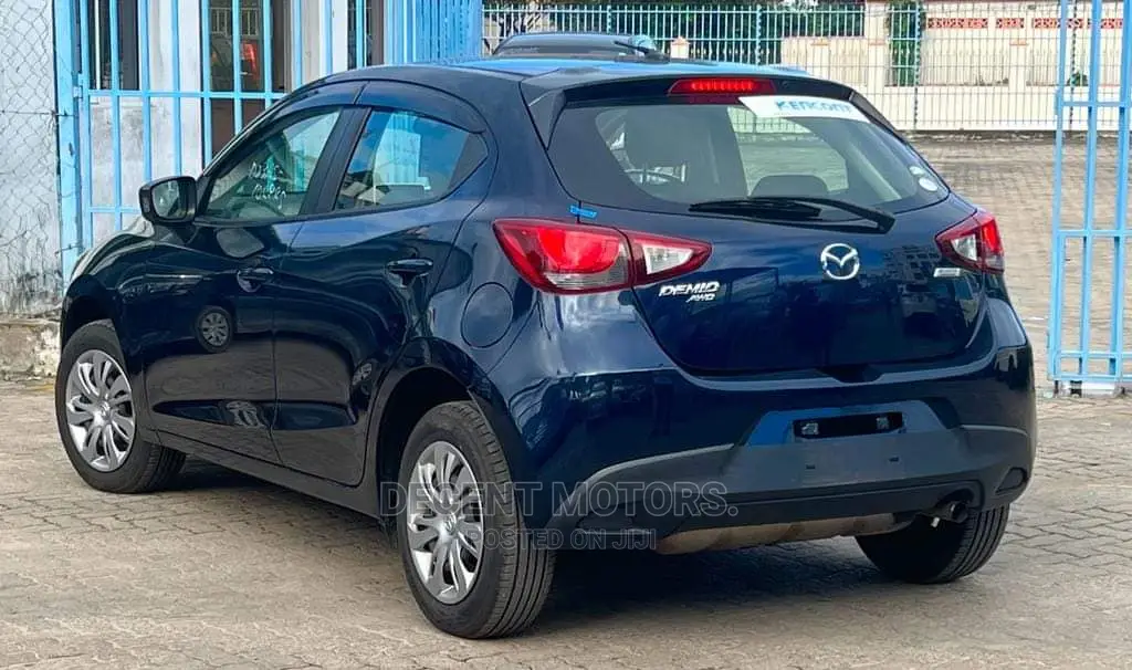 Mazda Demio 2017 Blue