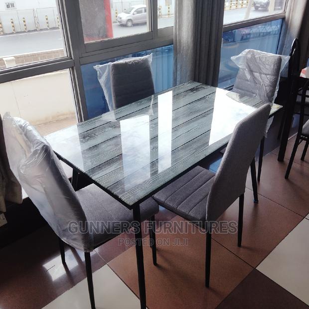 Dining Table Dining Table. - thumbnail 2
