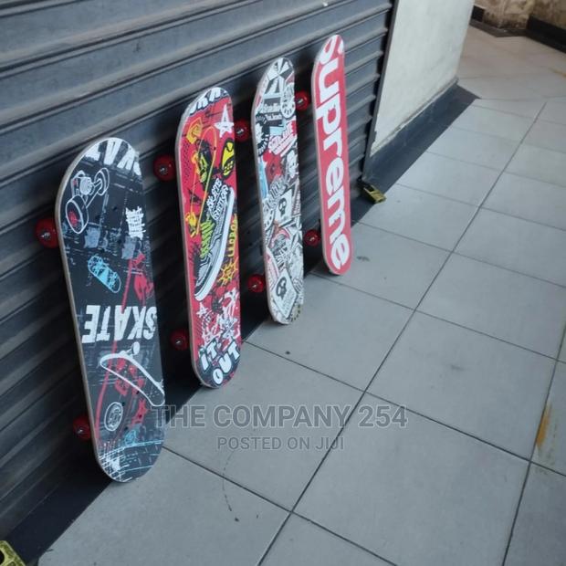 Kids Skateboard at 2499 - main view
