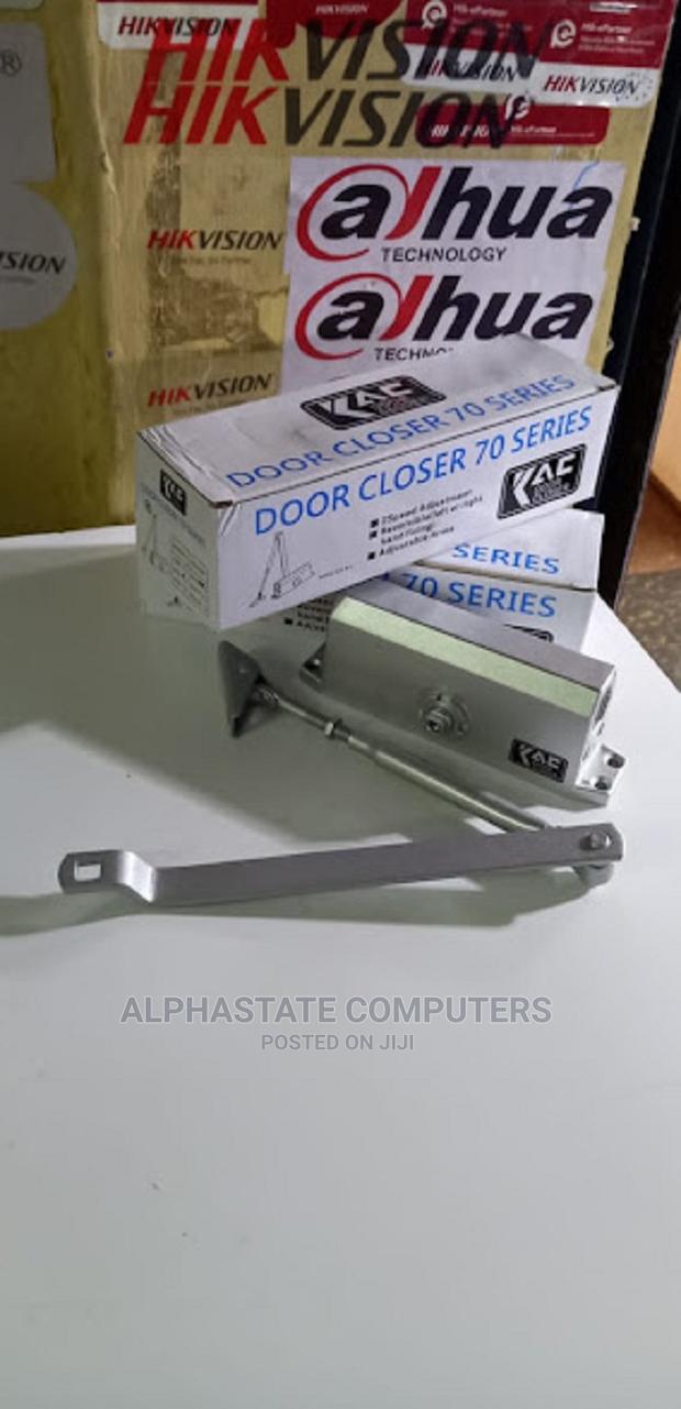 # Automatic Hydraulic J Door Closer - main view