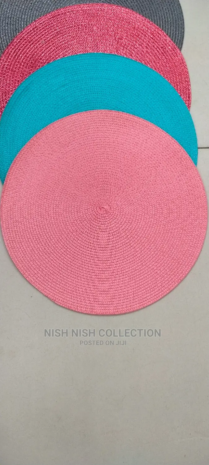 6 Pieces Round Table Mats