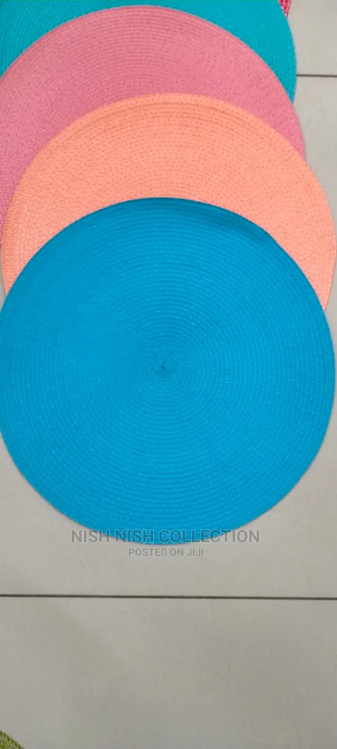 6 Pieces Round Table Mats