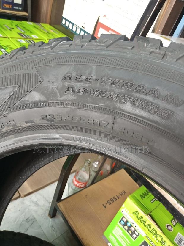 235/65r17 Goodyear a/T - thumbnail 3