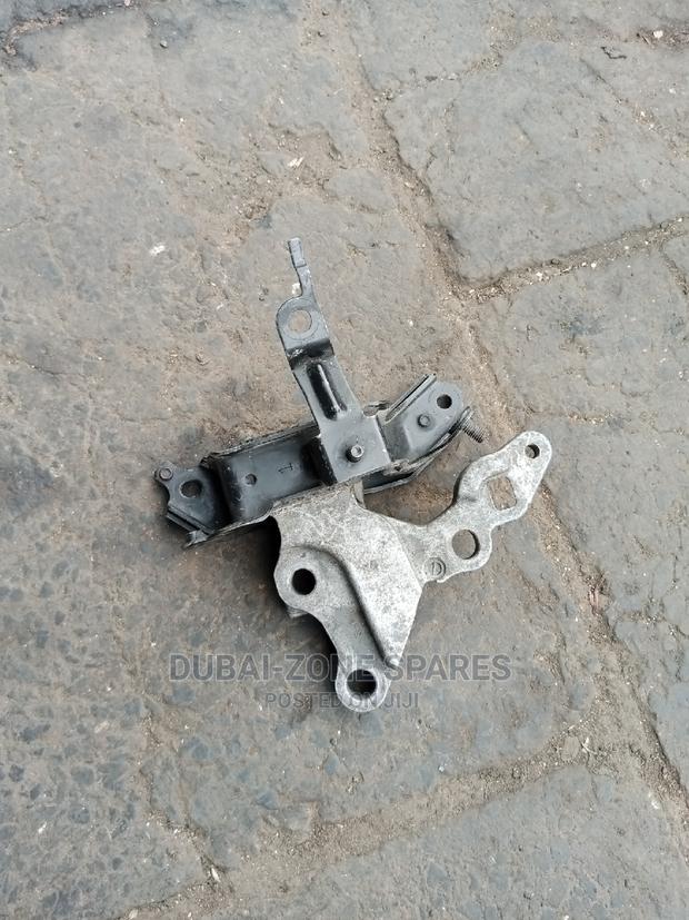 Engine Mount Daihatsu Mira. - thumbnail 5