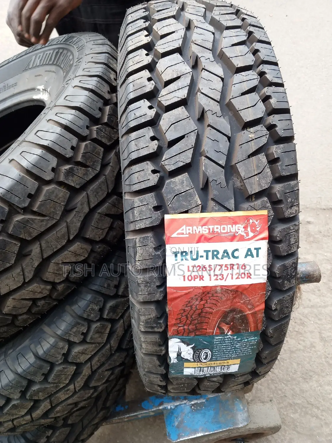 265/75r16 Armstrong