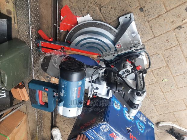 Miter Saw Bosch 2000watts - main view