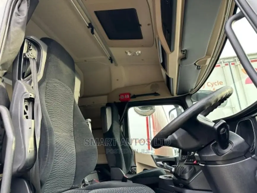 Mercedes-Benz Actros 2017 White