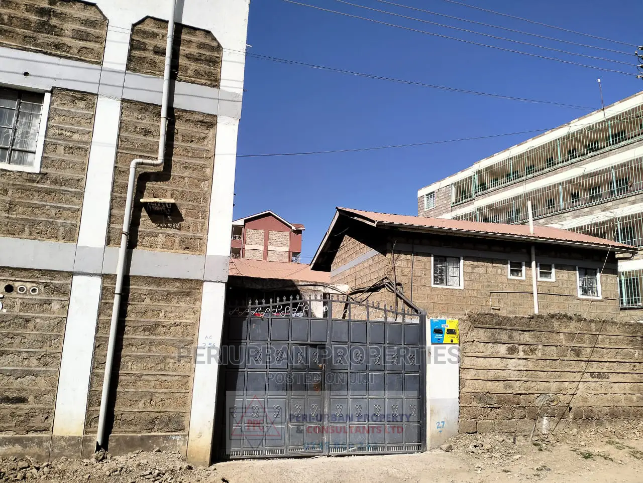 2bdrm Block of Flats in 1/4 Acre, Near Kcb, NkaiMurunya for sale