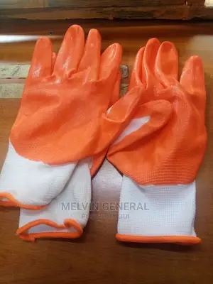 Short Hand Gloves.