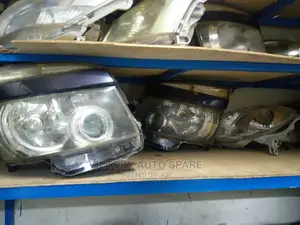 Voxy Xenon Headlight 2008-2009