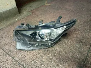 Auris Non Xenon 2012-2014