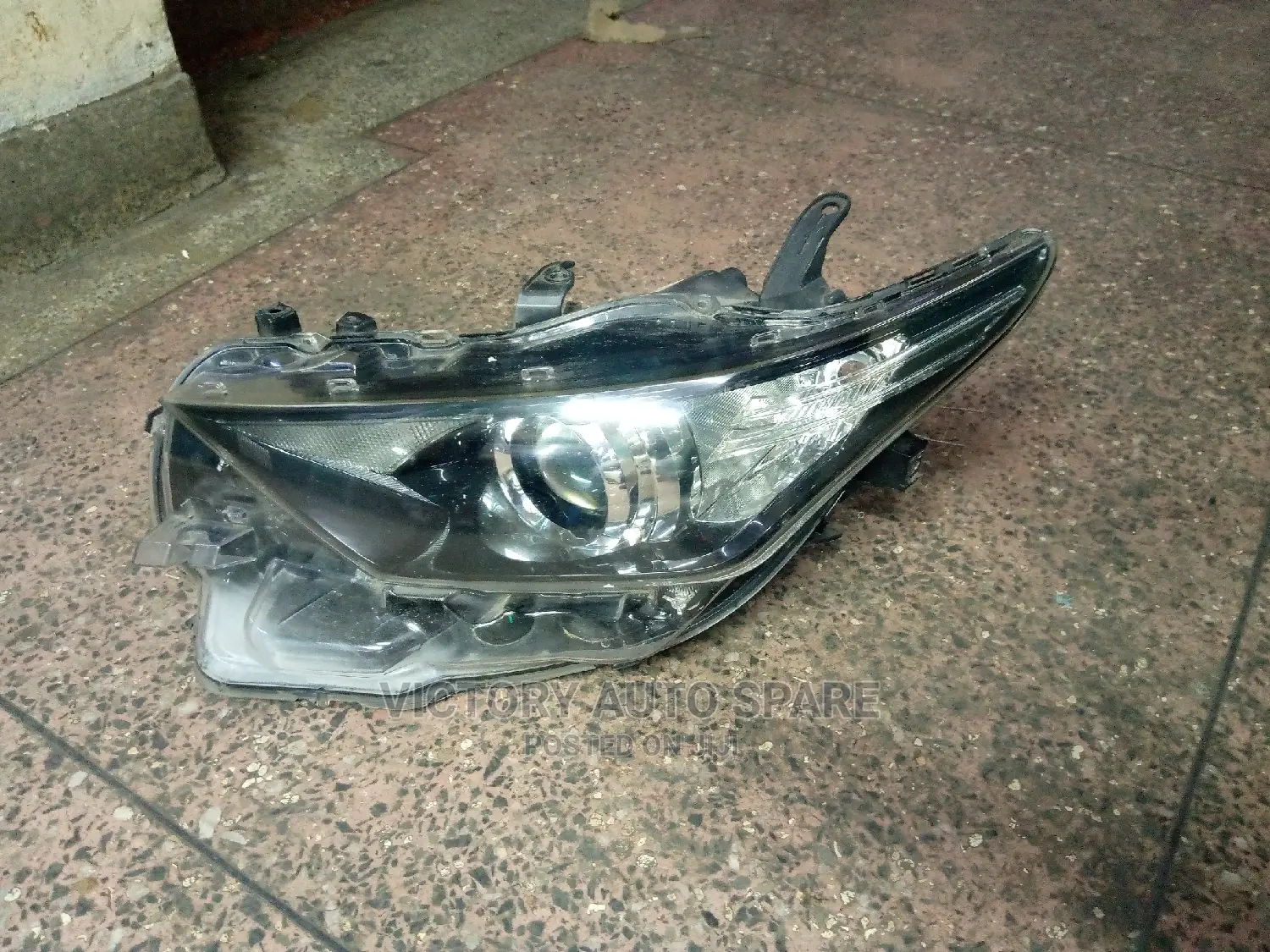 Auris Non Xenon 2012-2014