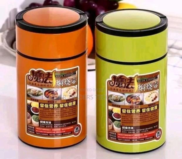 Vacuum Food Flask 800ml With a Free Foldable Spoon