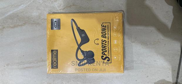 Realme B3 Induction Headphones - main view