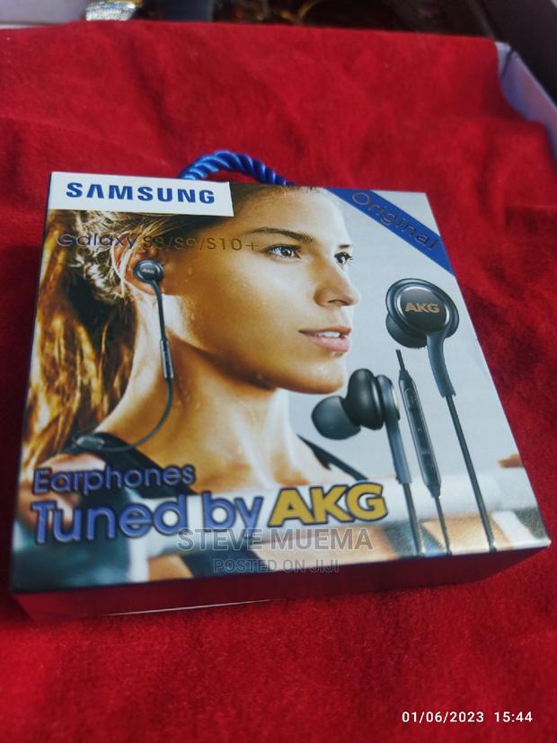 Samsung Earphones - thumbnail 3