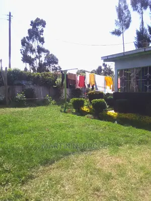 50 by 100 Nyambari ( With Partially Semi Permanent House)
