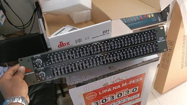 2 Series Graphic Equalizer DBX 231 - main view