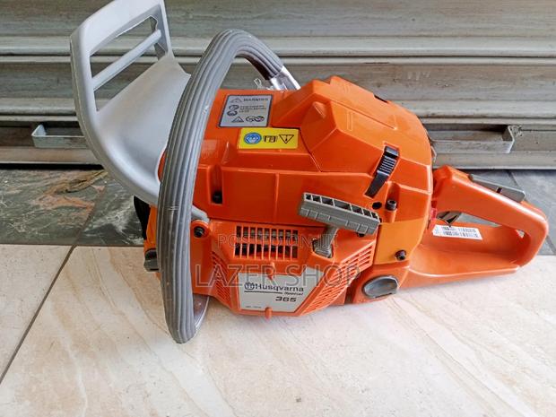 Professional 365 Husqvarna Chainsaw - main view