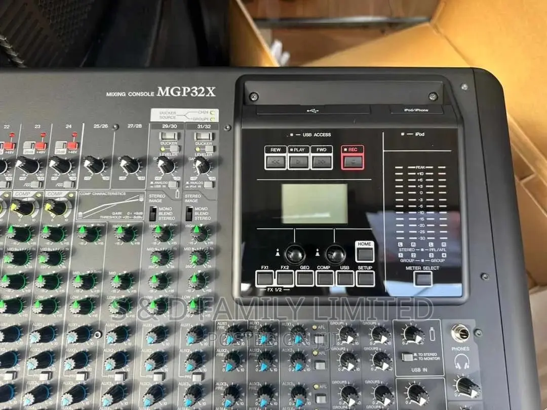 Yamaha 32 Channels Plain Mixer MGP32X