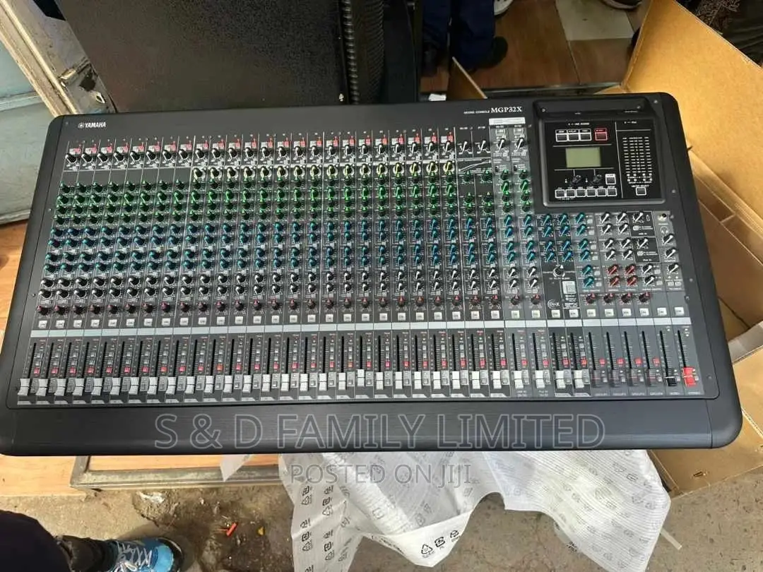 Yamaha 32 Channels Plain Mixer MGP32X