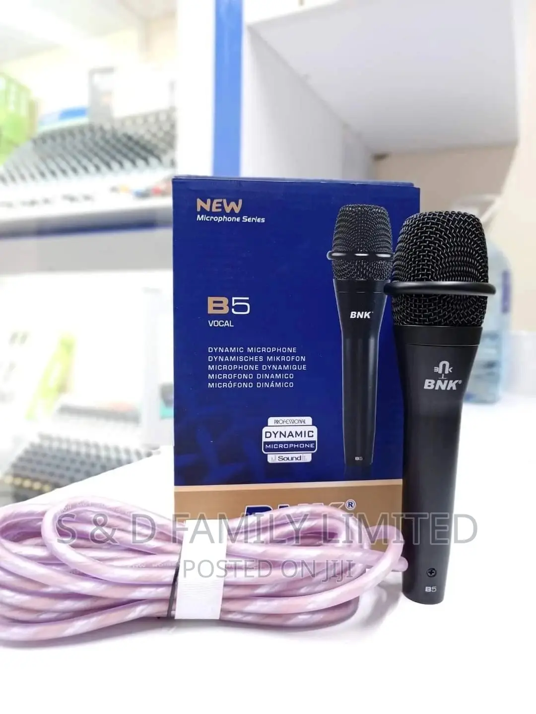 BNK Corded Microphone B5
