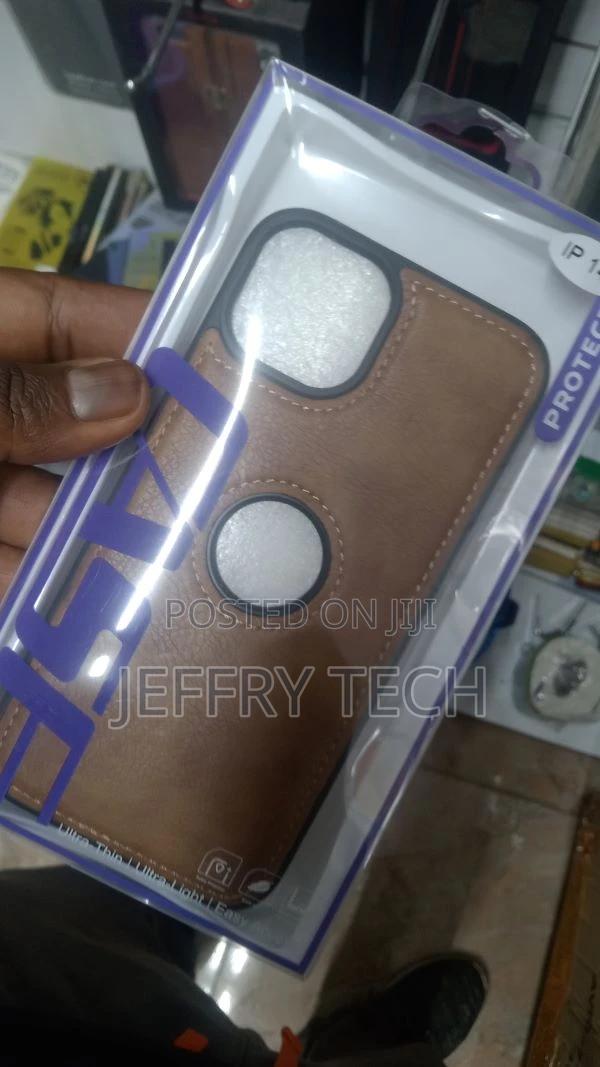 Leather Back Cover Compatible With iPhone 14 Brown - thumbnail 3