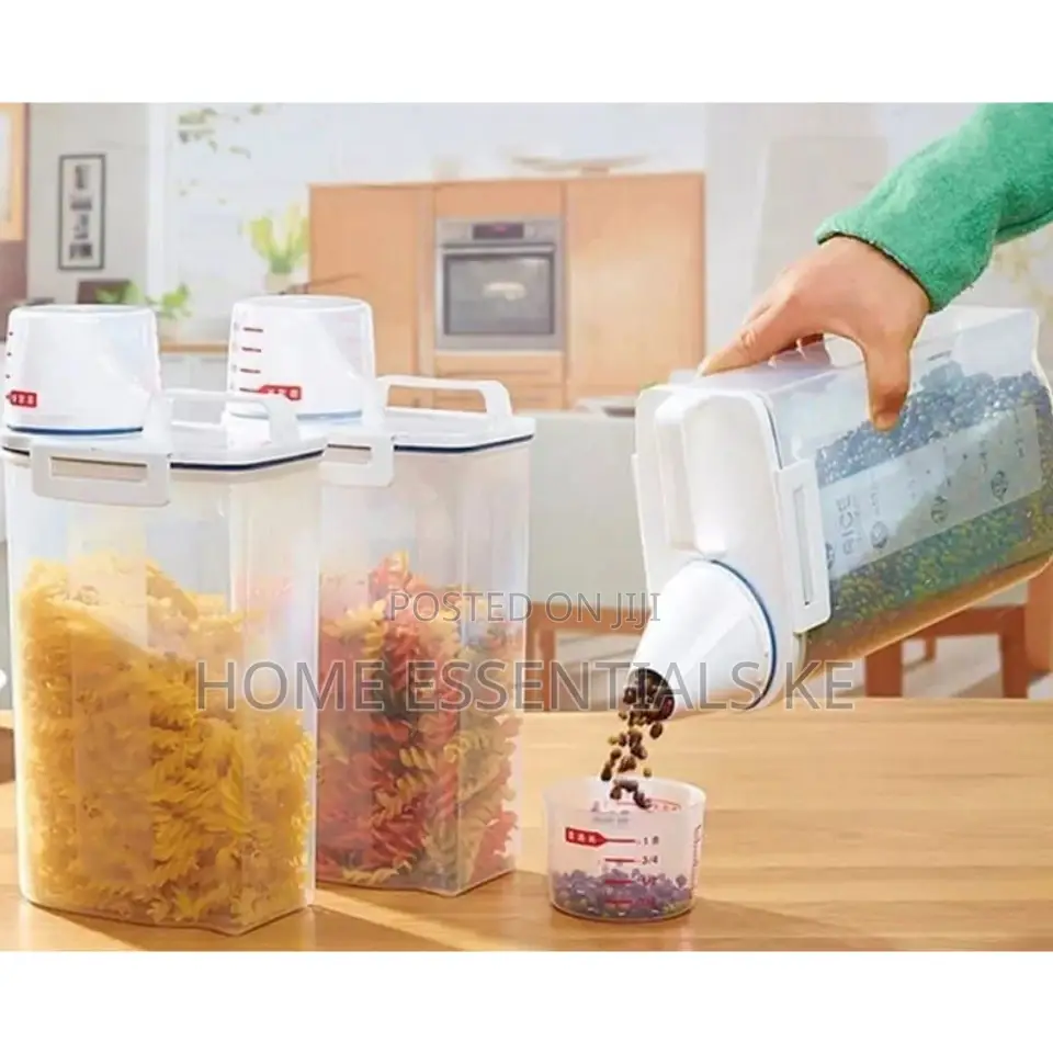 *Cereal Storage Container With Measuring Cup and Handle 2L