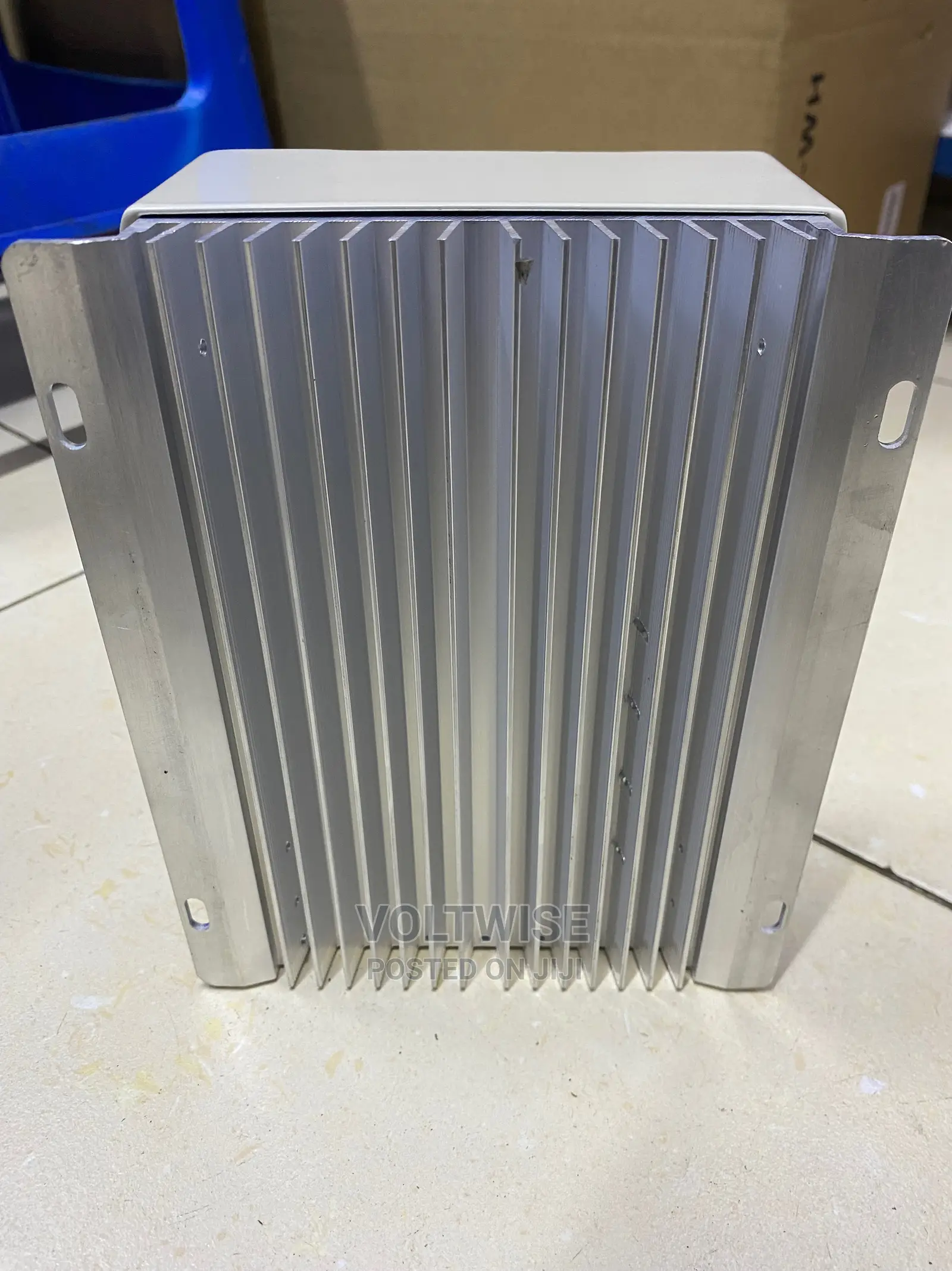 Felicity Solar MPPT 30A Charge Controller