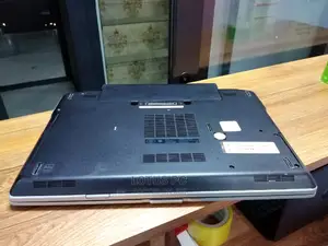 Laptop Dell Latitude E6420 4GB Intel Core I5 HDD 500GB