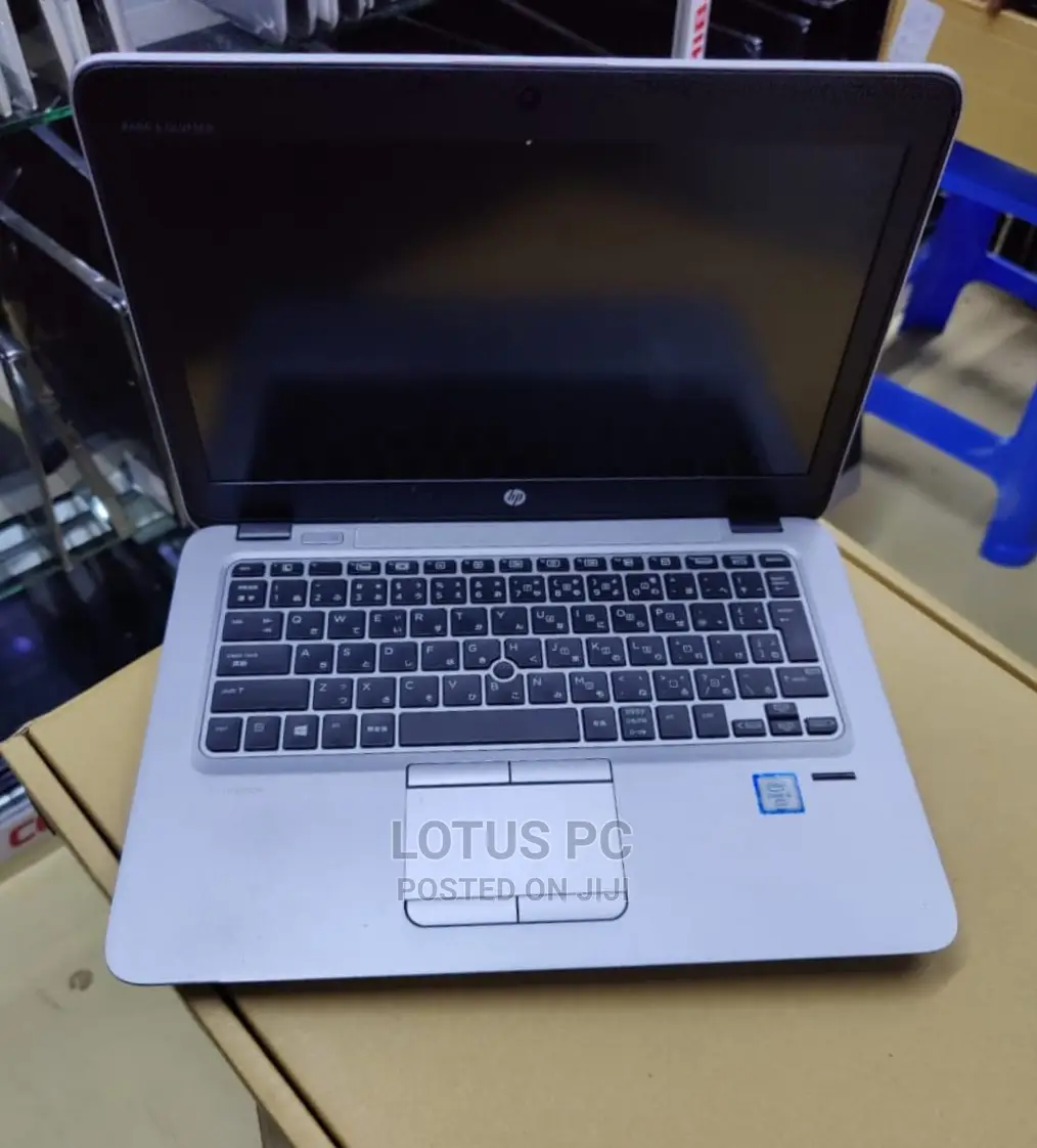 Laptop HP EliteBook 820 8GB Intel Core I5 SSD 256GB