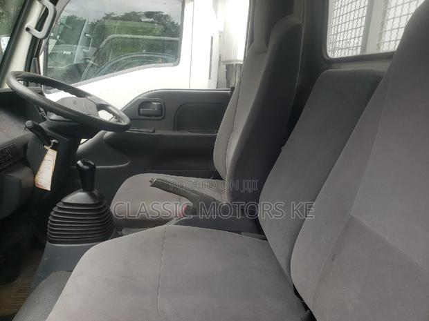 Isuzu Elf 2016 Blue - thumbnail 4
