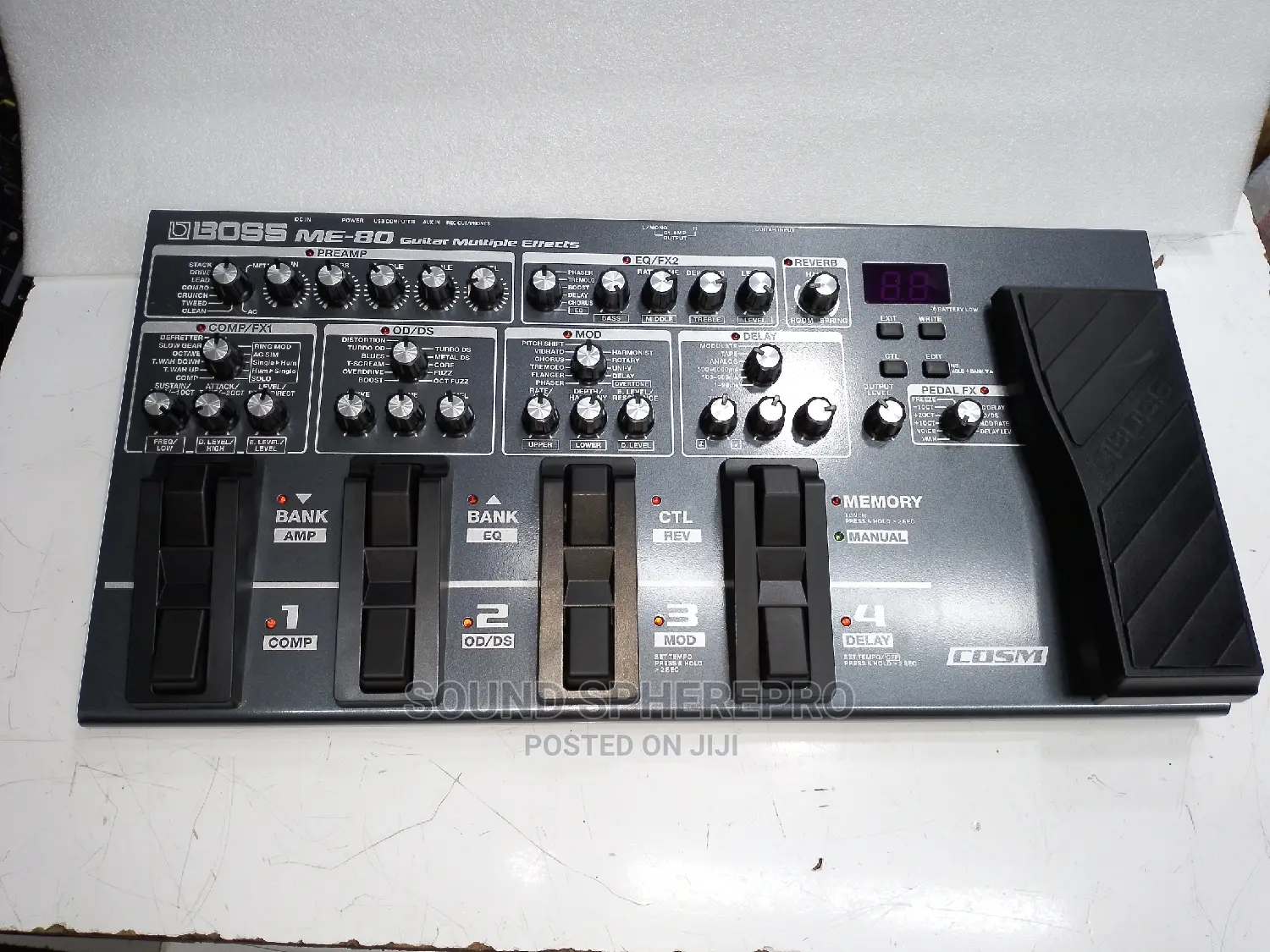 Boss ME-80 Guitar Effect