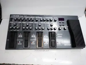 Boss ME-80 Guitar Effect