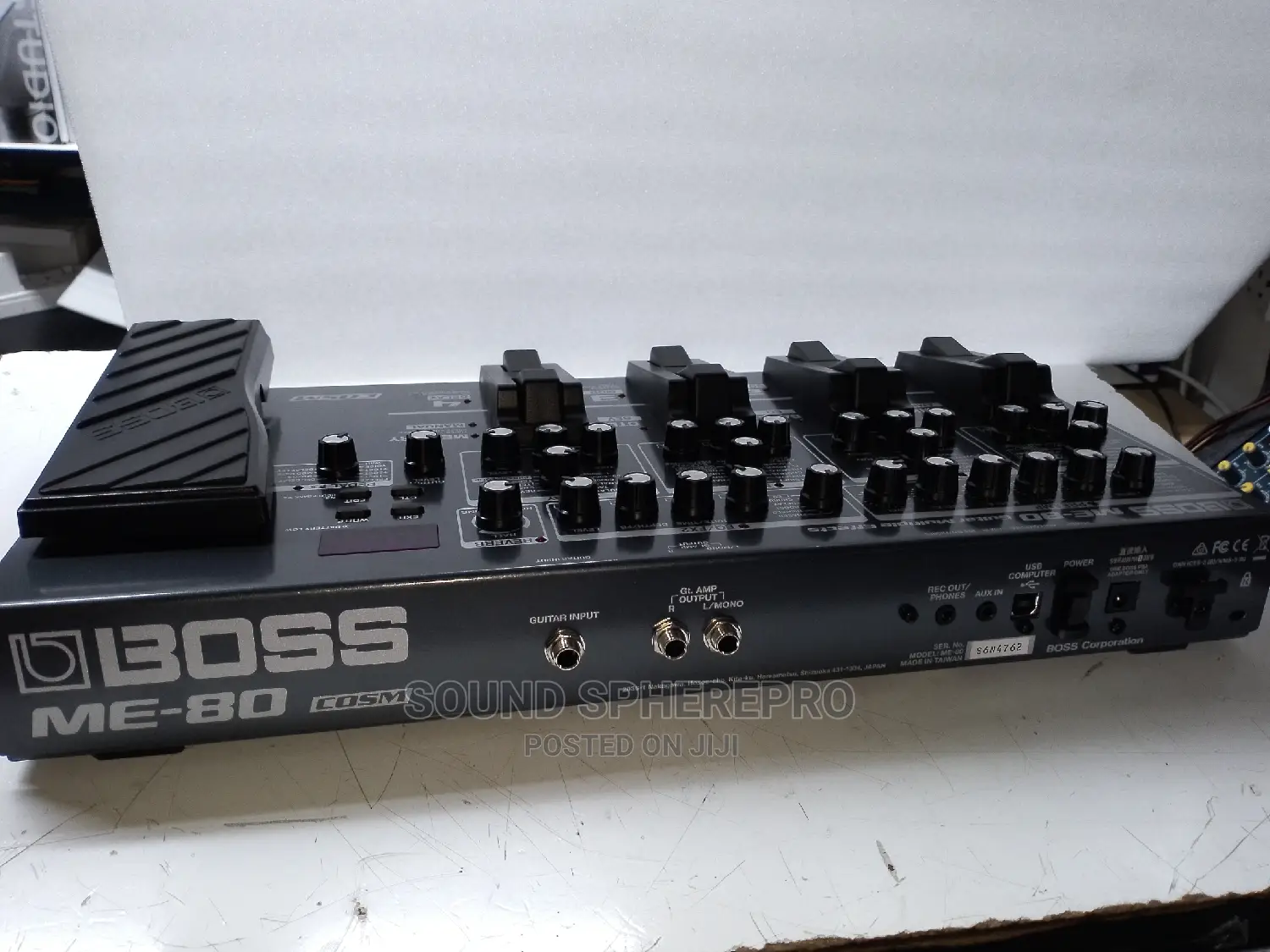 Boss ME-80 Guitar Effect