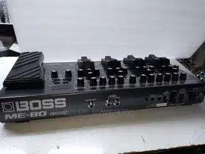 Boss ME-80 Guitar Effect