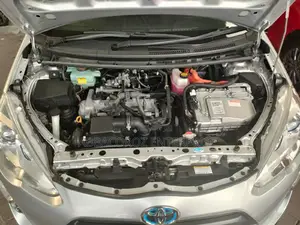 Toyota Aqua 2017 Silver