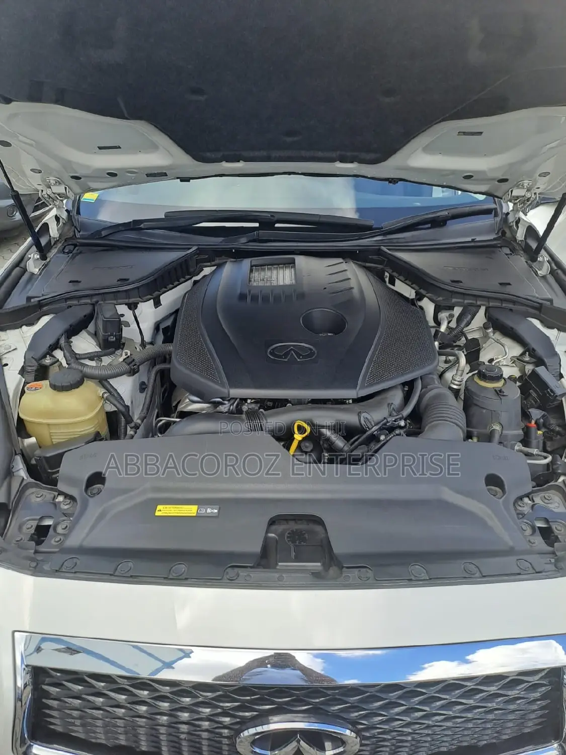 Nissan Skyline 2016 White
