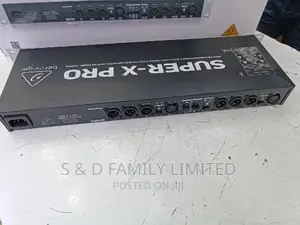 Behringer External Crossover CX3400