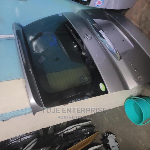 Nissan Serena Tailgate Available C26 2010 Model - thumbnail 2