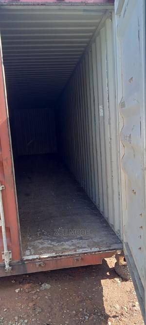 40ft Shipping Containers - main view